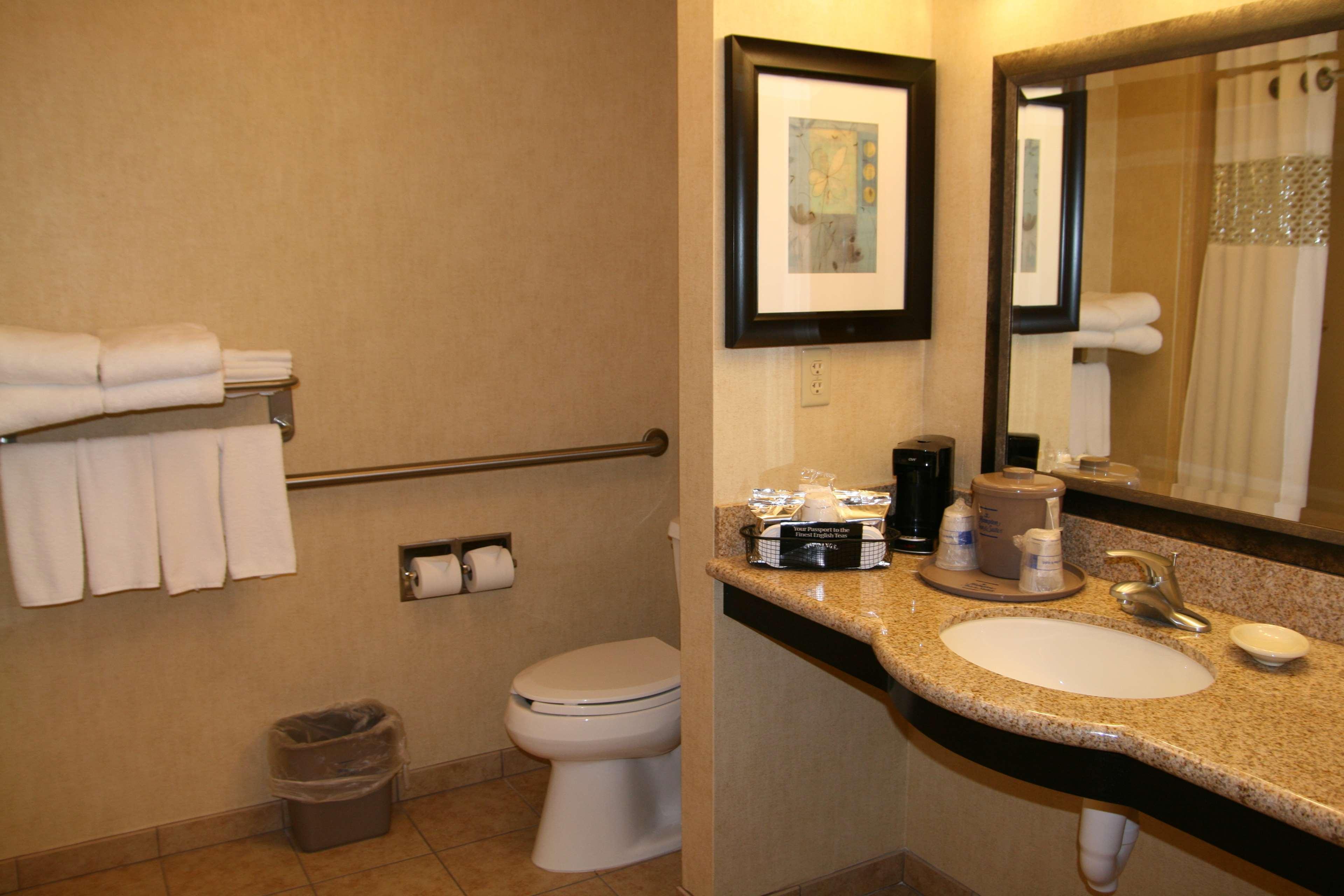 Hampton Inn And Suites Барстоу Номер фото